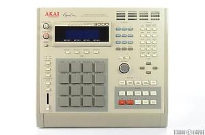 AKAI MPC3000 MIDI Production Center 16-Bit Sampler Sequencer 32MEG #26586