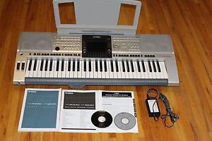 Yamaha PSR-3000 Keyboard with Manuals + Power cord + Accessory CD's