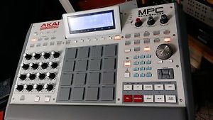 Akai MPC Renaissance Professional Controller Drum Machine Worldwide Shipping!!