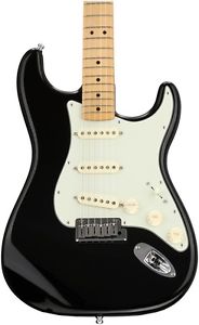 Wonderful Fender The Edge Stratocaster - Black Electric Guitar