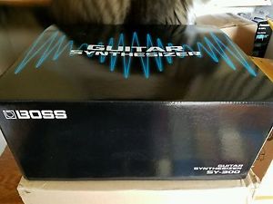 BOSS SY-300 Guitar Synthesizer - NEW IN BOX!