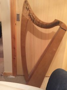 32 String Lever Folk Harp