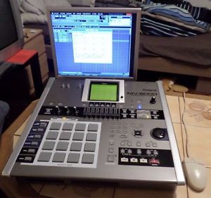 Roland MV 8000 512MB Production Studio (8800 Akai MPC 4000 Maschine S4 Octopus)