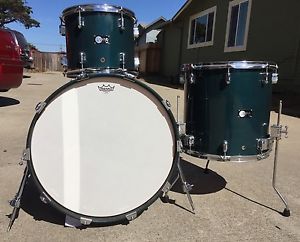 Vintage 1996 Legend Drum Kit 22 12 16