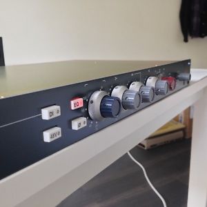 BAE 1084   MIC-/LINE-PRAMP  AND  EQ, original Neve Sound, like NEW!!