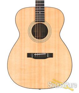 Eastman E6OM Spruce/Mahogany Acoustic #10955732