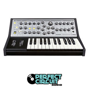 Moog Sub Phatty Analog Synth SYNTHESIZER - NEW - PERFECT CIRCUIT
