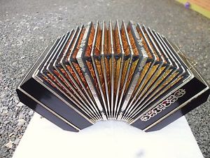 Bandoneon/Bandonion AA 152 Töne Rheinisch erweitert,II/II chörig,Zink,pre guerra