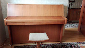 Klavier Marke Schimmel Modell 108