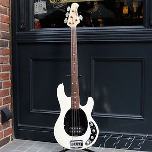 MUSICMAN StingRay Fretless 201610100110 Free shipping Japan