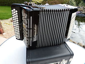 Weltmeister Knopfakkordeon mit 80 Bässen (Akkordeon,Acordeon Accordion)