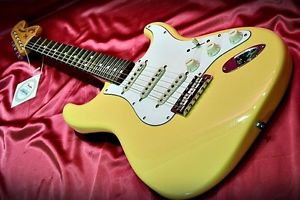 Fender Yngwie Malmsteen USA
