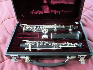 YAMAHA 241 STUDENT OBOE W/ CASE ~ EXCELLENT CONDITION!  GREAT DEAL! LOOK!