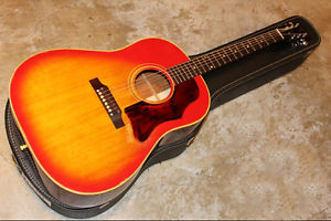 Gibson J-45 1967 Used w / Gibson Soft Shell Case