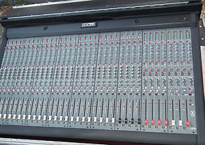 Crest analog Mischpult  28/32 x-four