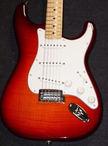 Fender Standard Stratocaster flamed top