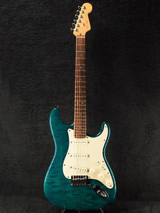 Fender USA American Design Deluxe Stratocaster 2000 used F/S from JAPAN