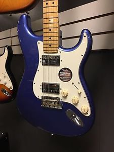 Fender American Standard American Stratocaster Electric Guitar double humbucker