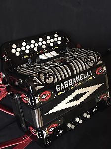 Gabbanelli Acordeón 3 Tonos