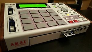 Akai mpc 1000 with walnut side panels and classic look