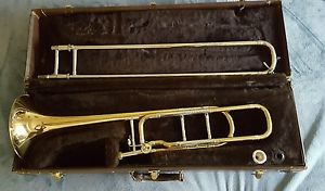 BACH 42GBO STRADIVARIUS F-ATTACHMENT TROMBONE LACQUERED GOLD BRASS BELL