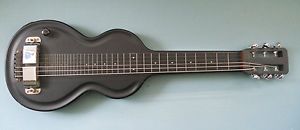 COLE CLARK LAP DOG – RARE HORSESHOE PICK UP VERSION