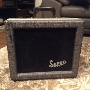 Vintage Supro Spectator 1614 Tube Amplifier