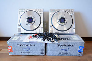 Pair Technics SL-DZ1200 SL-DZ1200-S Digital TurnTable Direct Drive w/ box