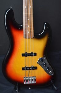 Free Shipping Used Fender Japan JB62-77FL Electric Bass