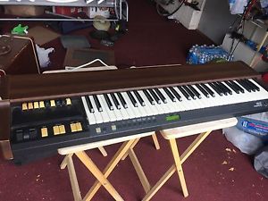 Hammond XB-2 Electronic Keyboard Organ with Soft Case