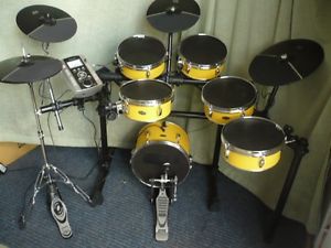 BATTERIA ELETTRONICA PROFESSIONALE PELLI MESH+4 TOM+CASSA 13" ROLAND TD-9