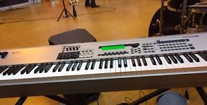 Yamaha Mo8 88 Key Synthesizer / Motif
