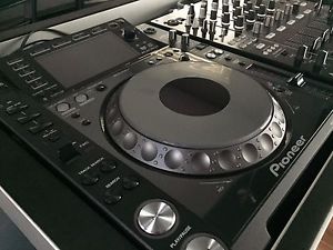 Pioneer CDJ 2000 Nexus