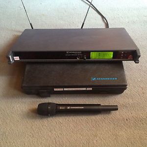 ensemble HF Sennheiser SKM5200 BK-D + EM3031 + capsule ME5005 / UHF wireless mic