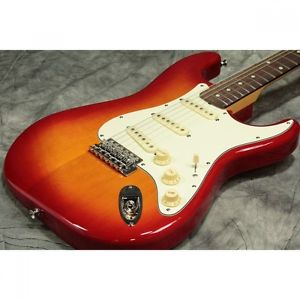 Fender Classic 60s Stratocaster Cherry Sunburst Exclusive Electric Guitar Japan