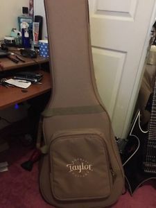 Taylor 214ce Grand Auditorium Acoustic-Electric Guitar