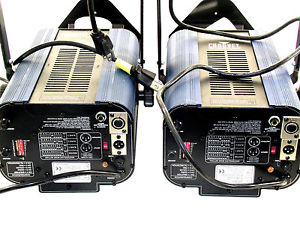 2 INSIGNIA CHAUVET MODEL CH-610 PLUS ONE CHAUVET SLASHER DANCE DISCO DJ 0011010