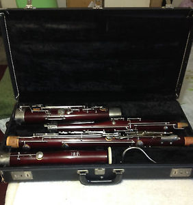 selmer signet wood bassoon Free ship in USA.