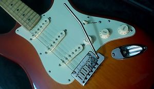 Fender Stratocaster Delux Plus USA 60th Anniversary (2014), Ash B w/ Fender Case