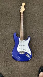 FENDER STRATOCASTER MEXICO ROSEWOODS FRETBOARD Blue Electric Roadrunner Case