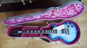 Gibson Les Paul Peace Guitar 2014 just used to test w case strings