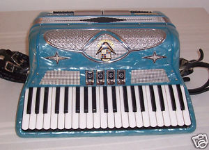 MENGHINI Midget  Blue 120 bass Accordion 4 - 2 reg. Accordian VGCond. Morbidoni