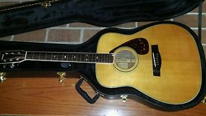 Yamaha FG365S vintage acoustic guitar with plush hard shell case