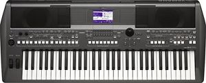 New ! YAMAHA electronic keyboard Potaton PSR-S670 From Japan F/S