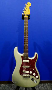 FENDER USA 50TH '62 STRATOCASTER RELIC Used