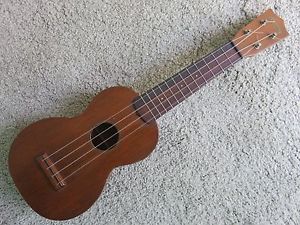 Vintage 1950s C.F. Martin Style 0 Soprano Ukulele Clean Uke Cloth Case