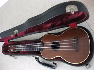 Vintage 1948 - 1957 C.F. Martin & Co Style 2 Ukulele NFL Hall of Fame Estate