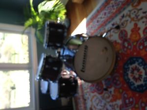 70's Ludwig 6PLY Mahogny Stain Maple Drum Set