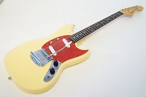 Fender Japan MG69-65 YWH Mustang U Serial 1995-1996 MG-69