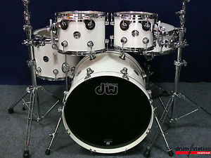 DW USA Performance Shellset in "Pearlescent White"  -  20,10,12,14"